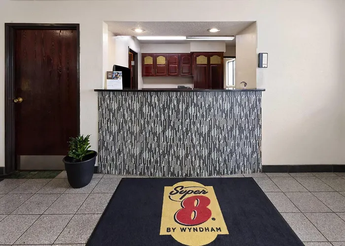Super 8 By Wyndham South Boston Va
