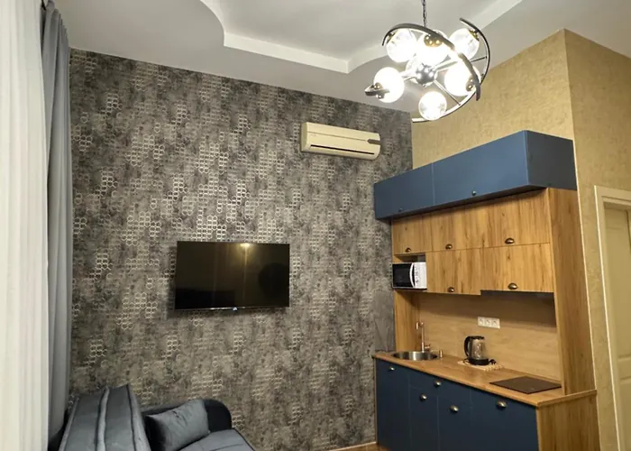 Albatross Luxe Hotel