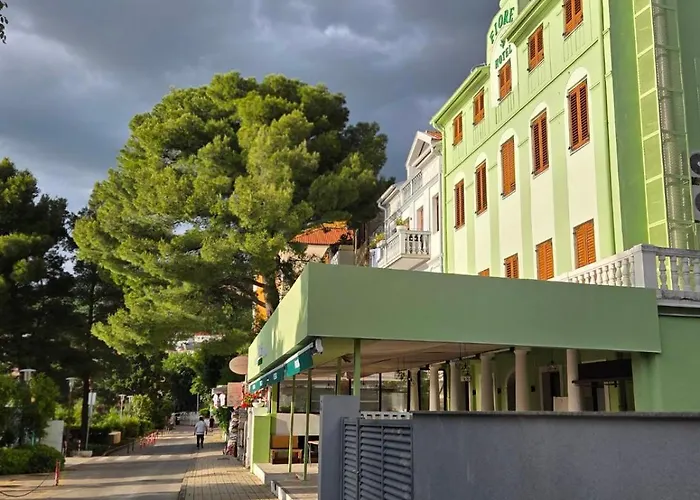 FIORE Seaview Rooms - Premium Location