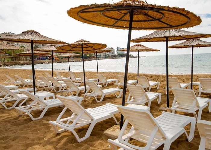 Palm Beach Hotel