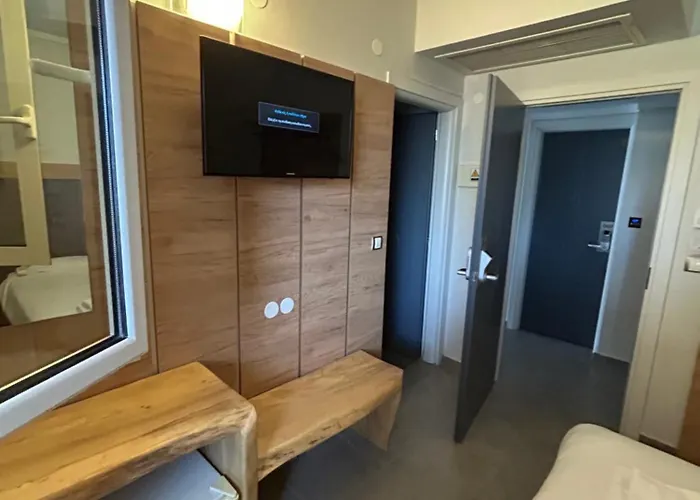 Perea Hotel