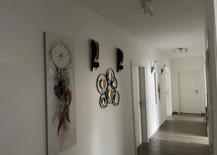 Friendly-Room 200 M To 5 Museums