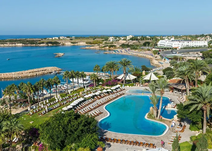 Coral Beach Hotel&Resort Cyprus