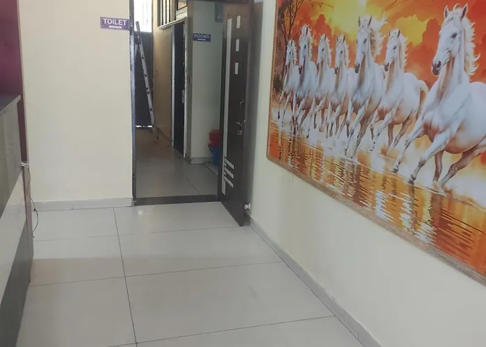 Hotel Kanak Palace And Restaurant