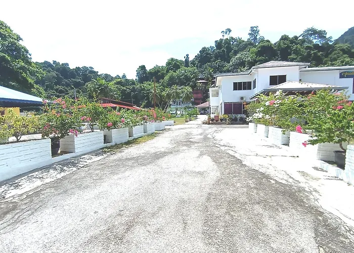 Collection O Analisa Beach Resort