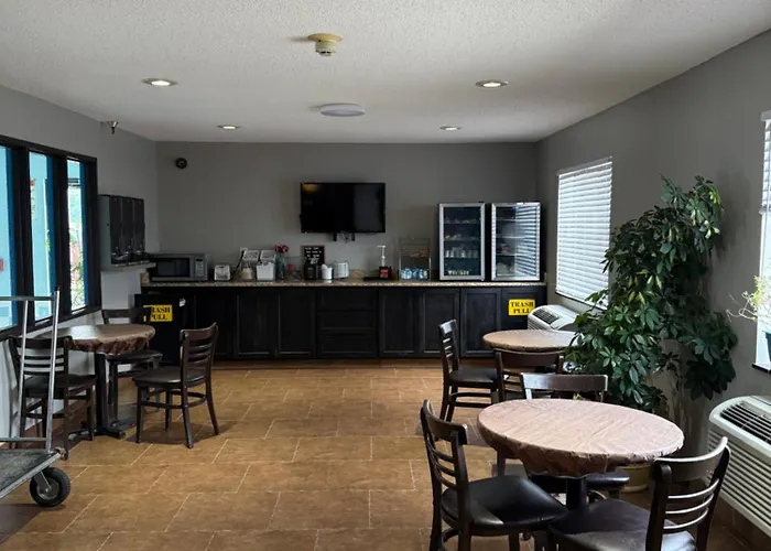 Super 8 By Wyndham Campbellsville Ky