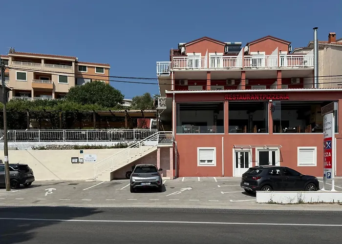 Max Gastro Beach House