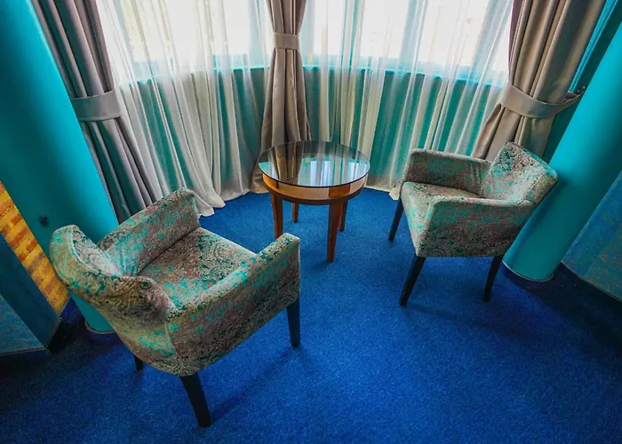 Resort Khirsa