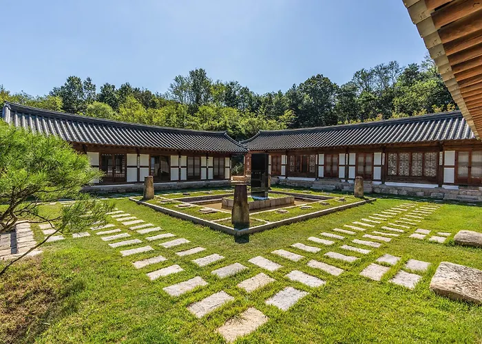 Rakkojae Hahoe Hanok Hotel