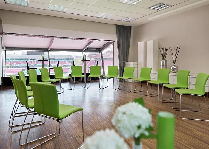 The Curve Hotel Bayarena