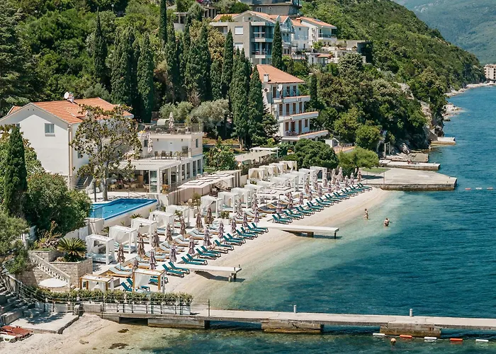 Hotels in Njivice