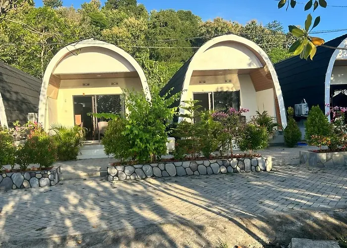 Hotel Villa Beach Transit 2 & Whaleshark Tour