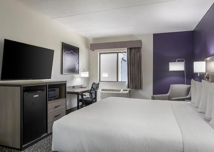 Best Western Bolingbrook Hotel
