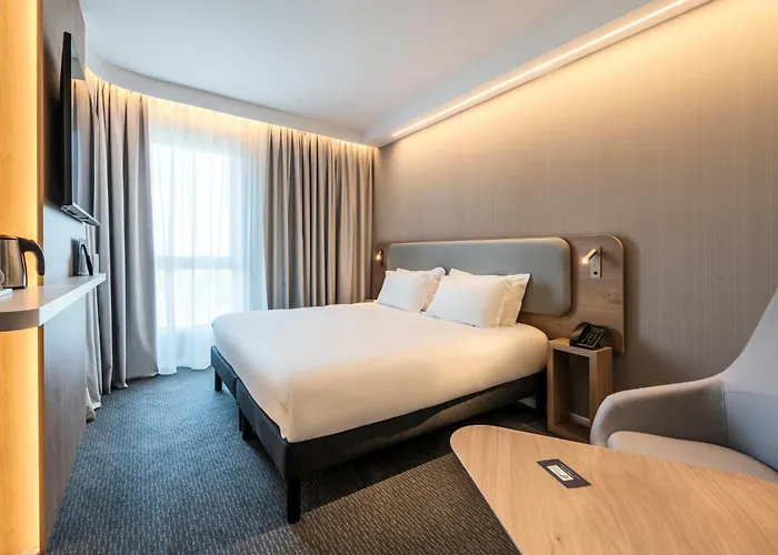 Holiday Inn Express & Suites Reims - Rives De Vesle By Ihg