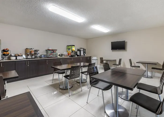 Surestay Hotel By Best Western Kemptville