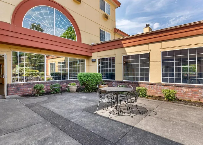 Comfort Suites Salem