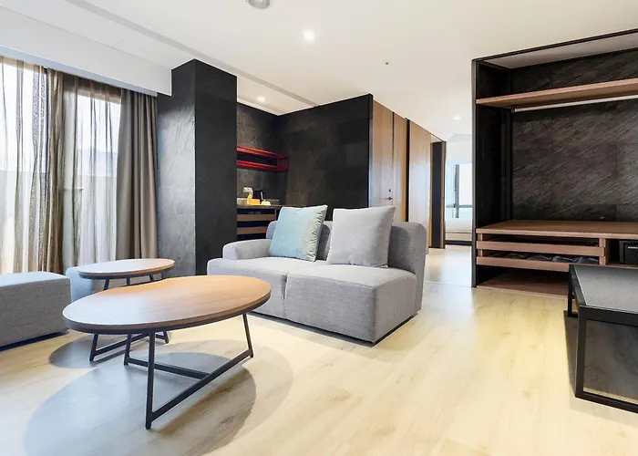 Hsin Hotel