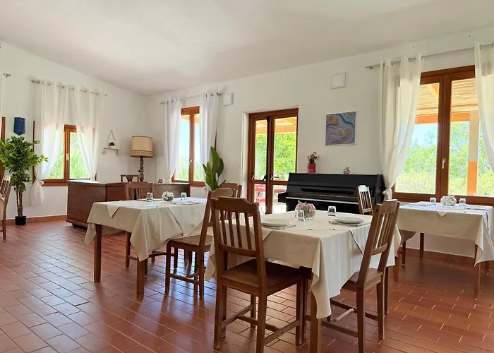 Green Hotel "I Mandorli Di Dommos"