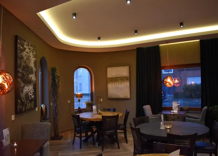 3 Monkeys Hotel