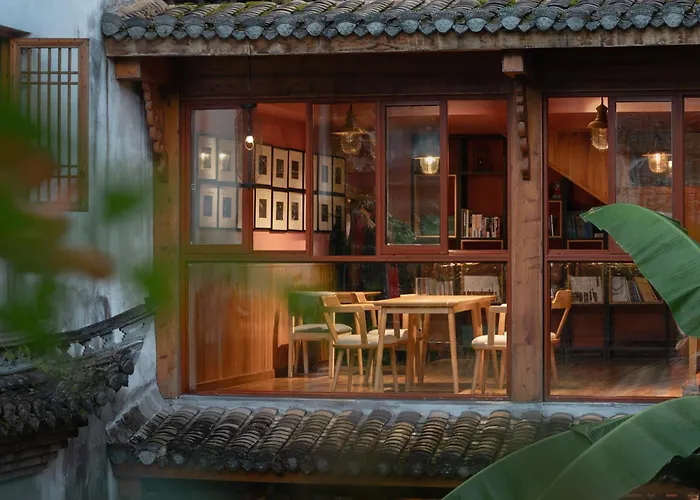 Hidden Moisture And Return To Simplicity Homestay In Mount Huangshan