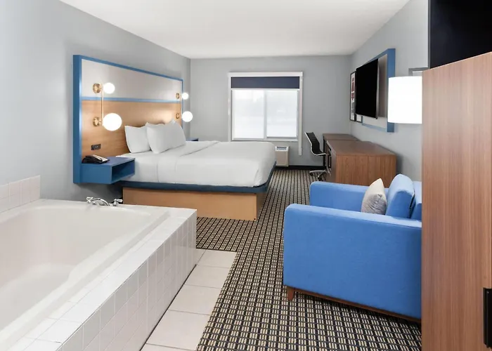 Americinn By Wyndham Reedsburg