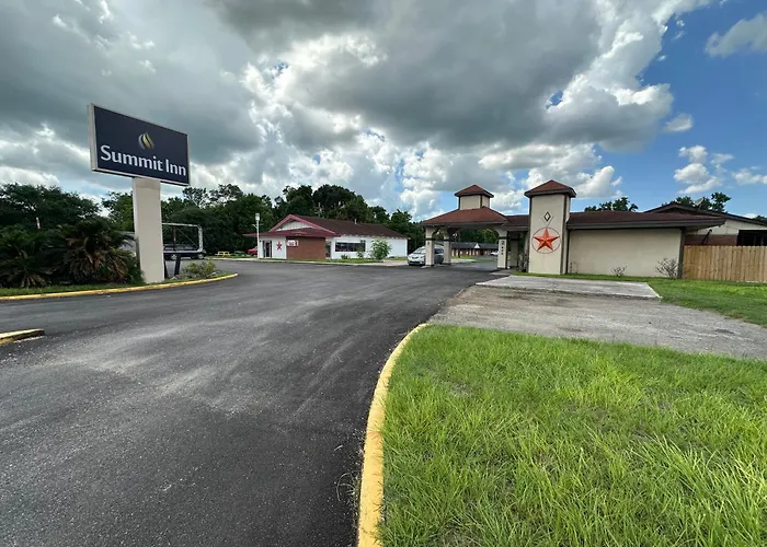 Summit Inn - Dayton