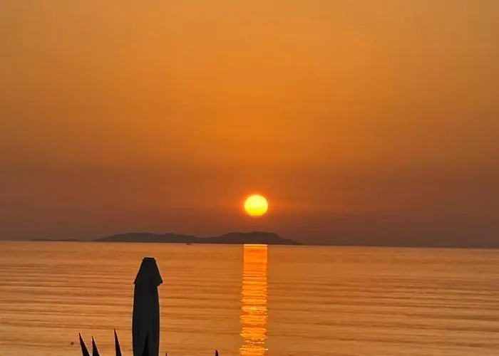 Kormoranos Beach