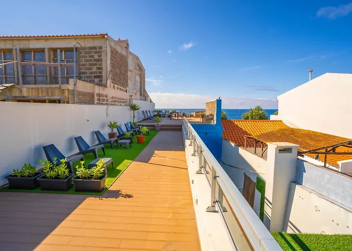 Hostel Azorazul - Pool & Suite