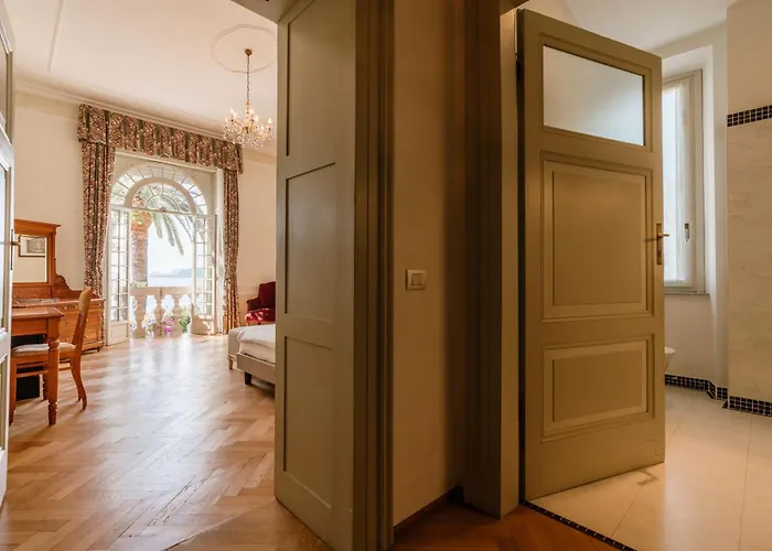 Hotel Monte Baldo E Villa Acquarone