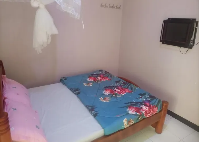 Pearl Motel Buloba