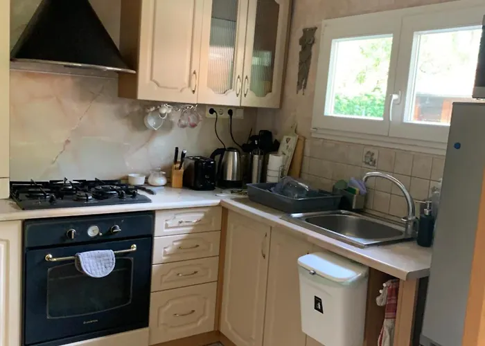 Apartment In A Quiet Area, Near The Sea And Forest