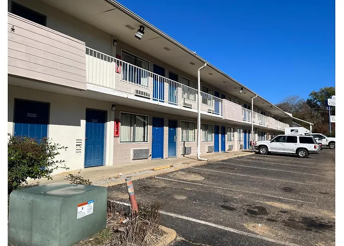 Motel 6 Millington Tn