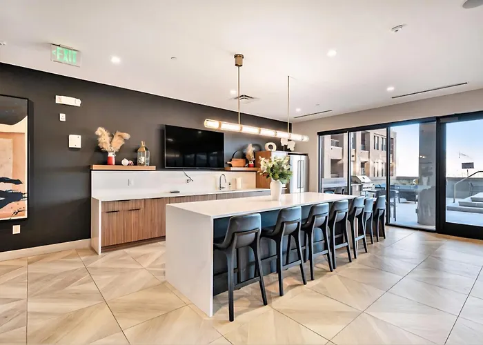 Modern Luxury In The Heart Of Downtown Castle Rock