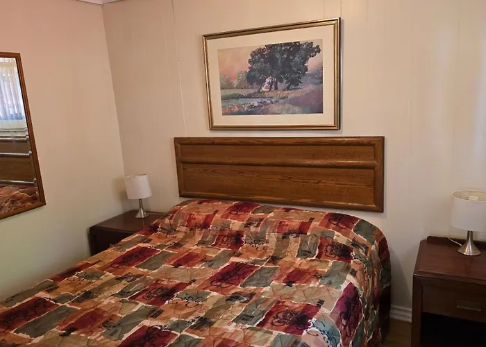 Wasaga Beach Inn And Cottages