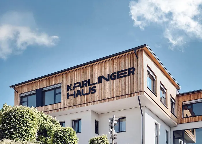 Karlingerhaus Hotel Hostel Home