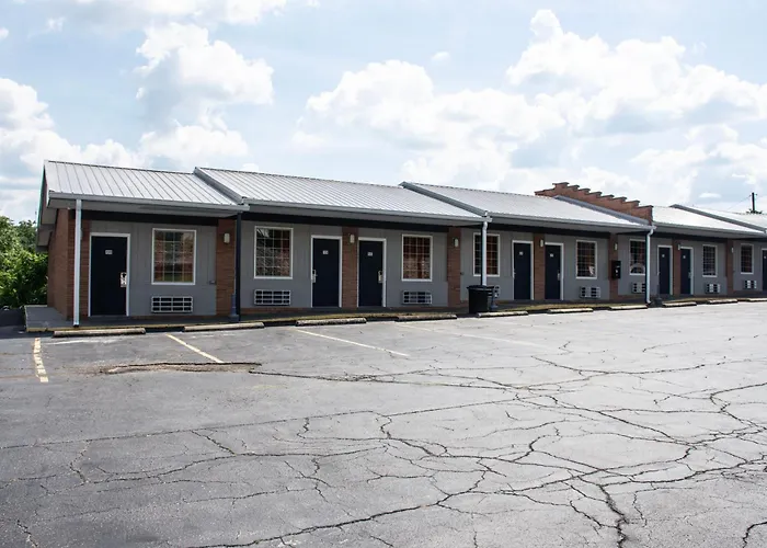 Carthage Motels
