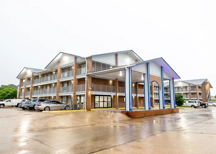 Days Inn & Suites By Wyndham Bossier City La Shreveport