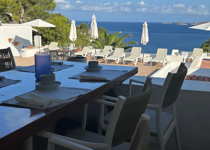 Hostal Cala Moli