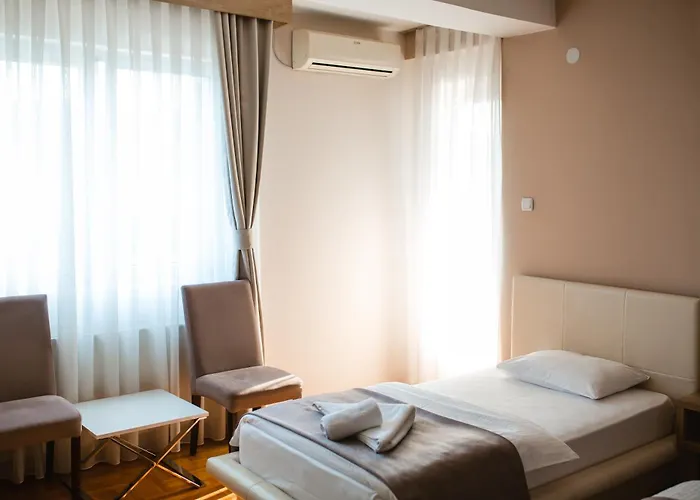 Garni Uni Elita Lux Hotel