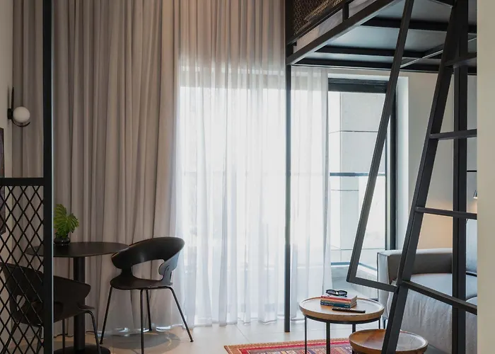 Tayo Studios & Apartments