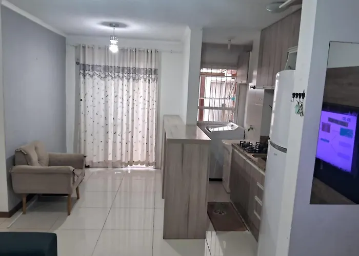 Apartamento próximo ao centro e Havan