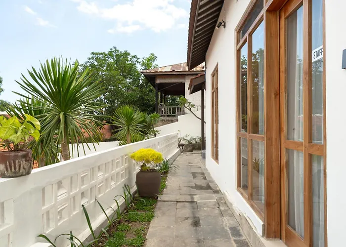 Labuan Bajo Cheap Hotels