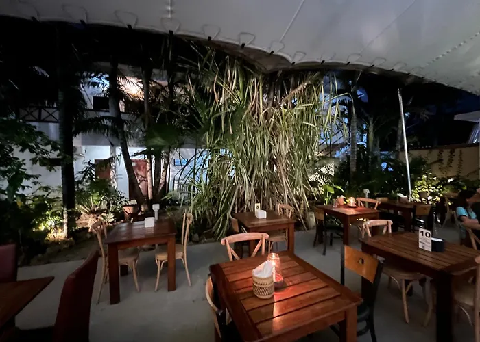 27 Cafe Zanzibar Airport Hotel