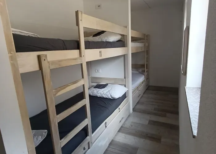 Backpackers Home