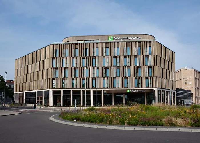 Holiday Inn Express&Suites Monheim am Rhein by IHG
