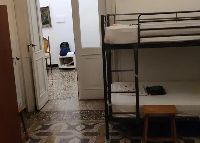 Hostello Genovese