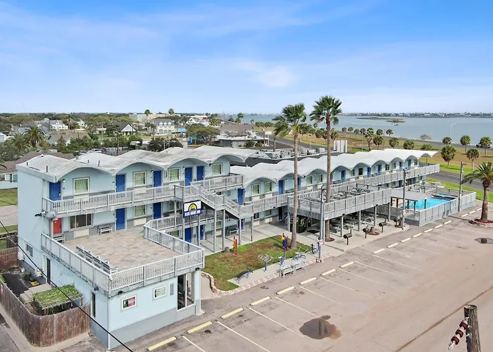 Blue Wave Inn