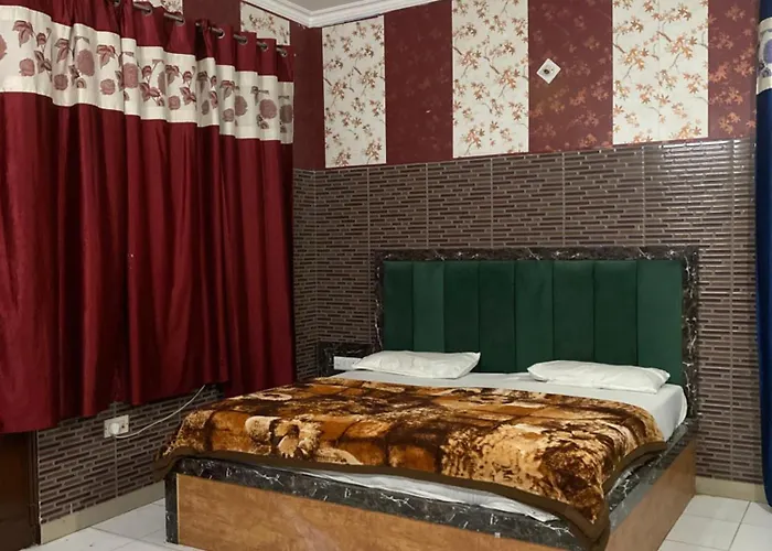 Hotel Tara Palace By Midtown