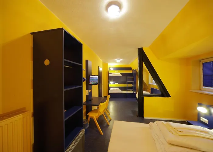 Bed'Nbudget Expo-Hostel Dorms