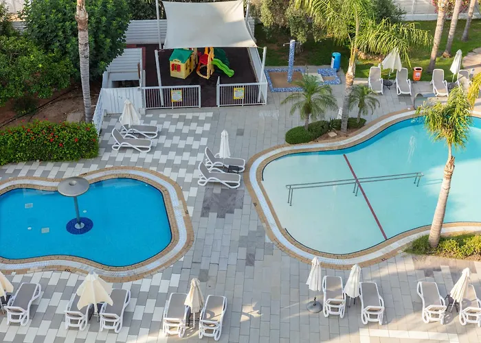 Anesis Hotel